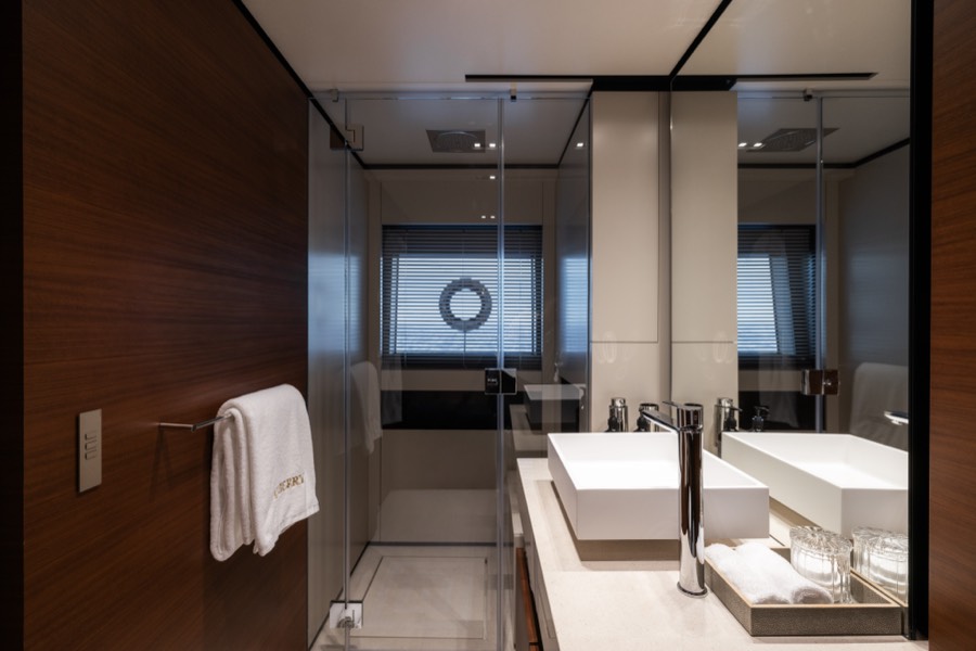 Guest ensuite