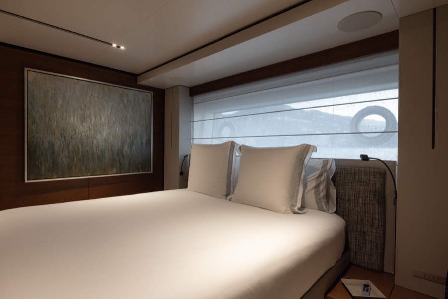 Guest cabin