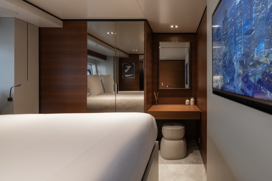 Guest cabin