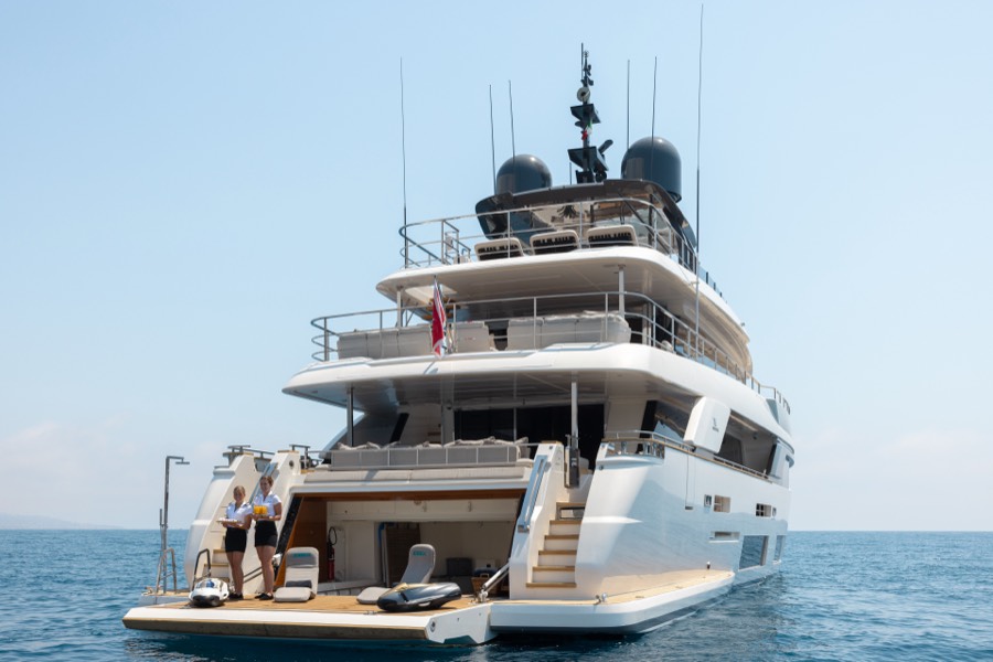 Stern at anchor