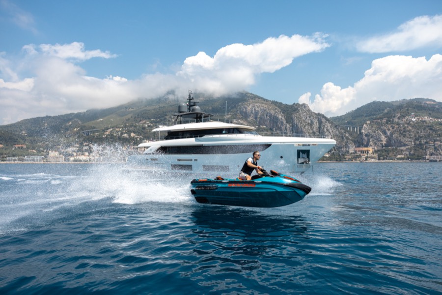 Jet ski